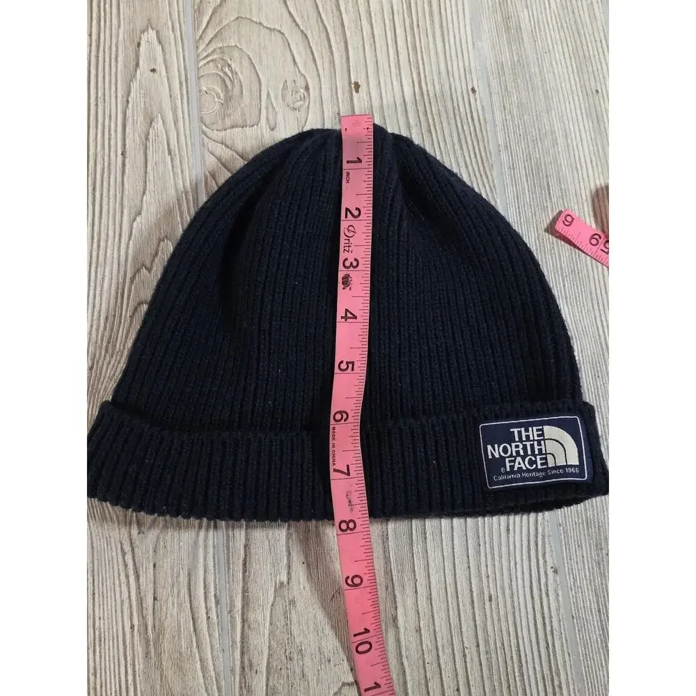 The North Face Logo Cuffed Beanie Dark Blue Hat Adult One Size